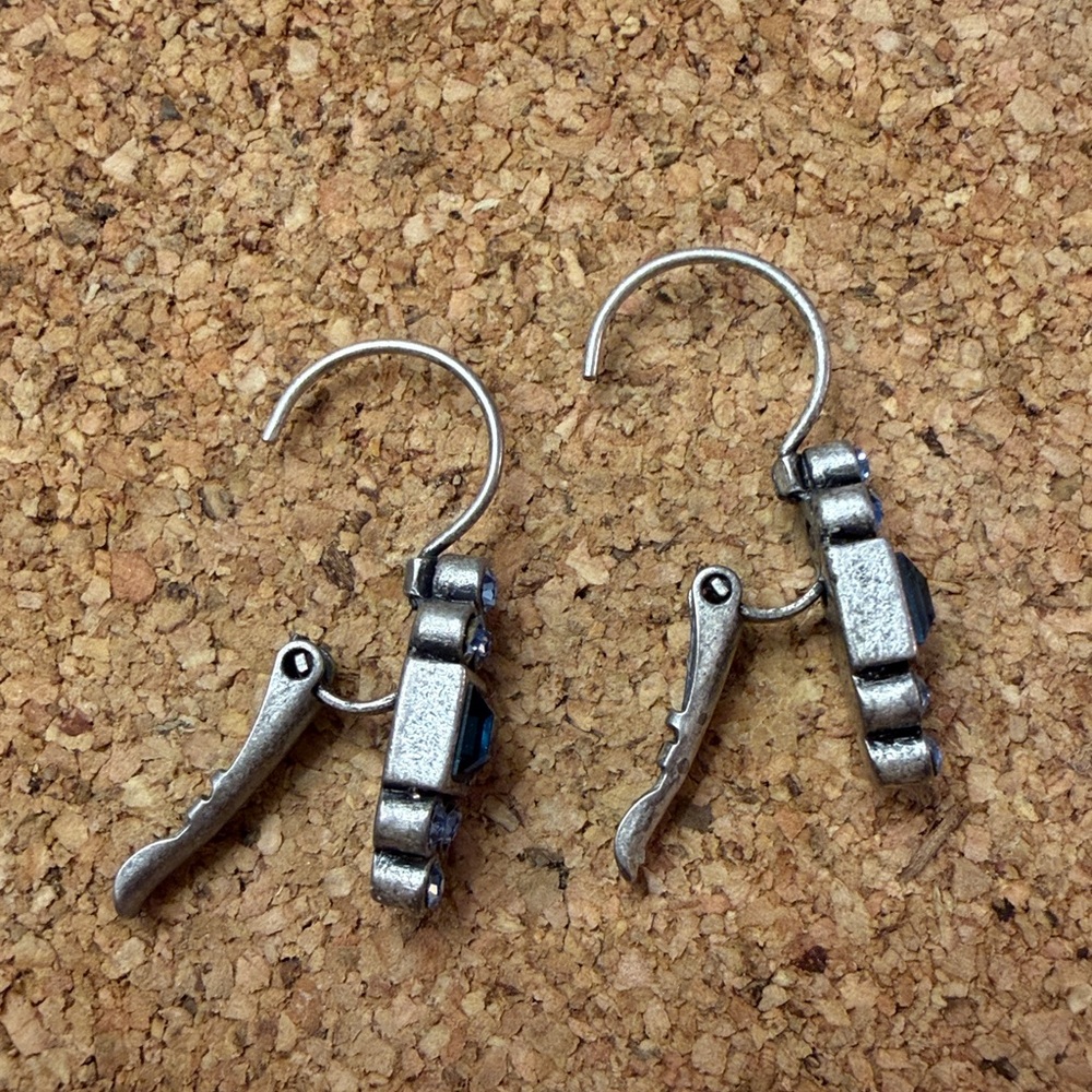 Elegant Silver and Blue Crystal Earrings - Picture 4 of 6